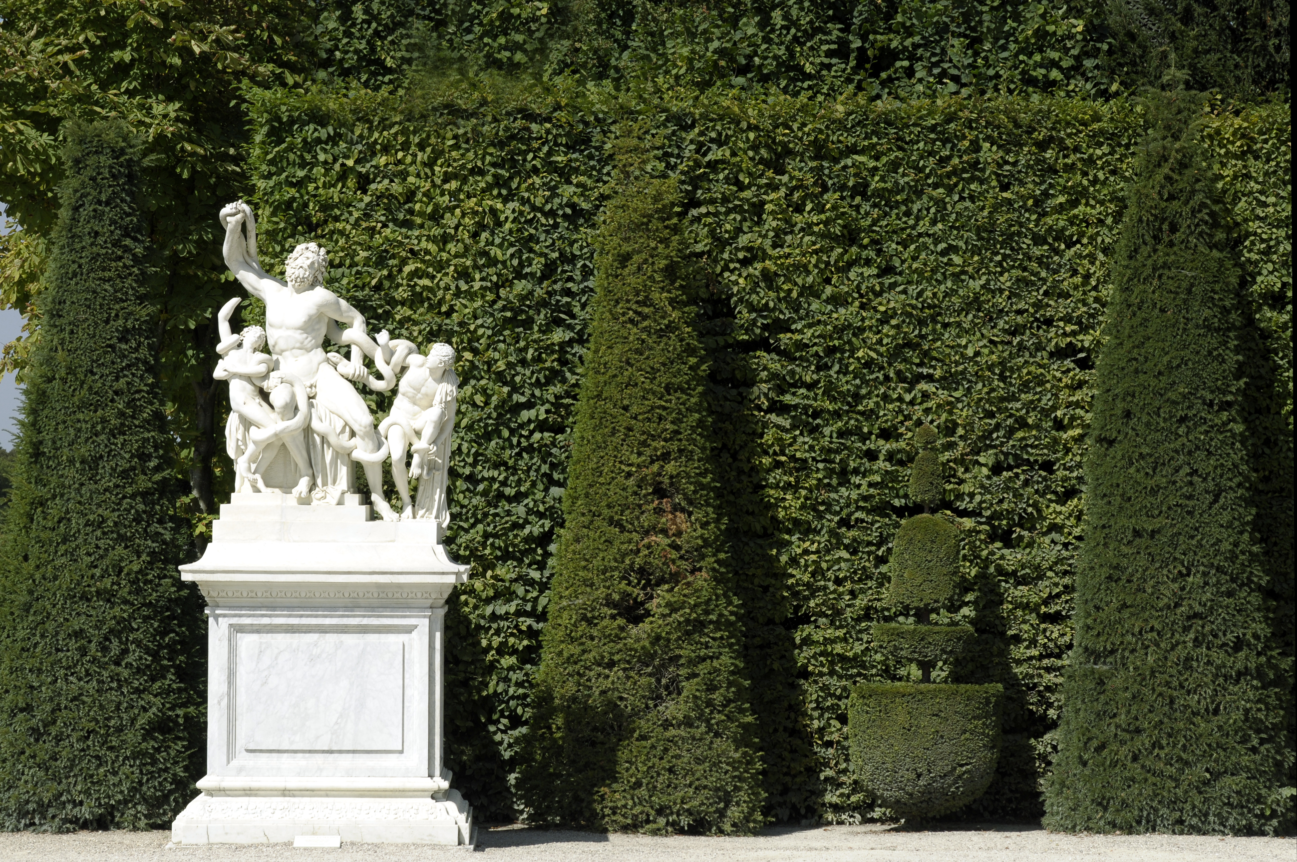 Chateau de Versailles%252C Grande Eaux Musicales et Grandes Eaux Nocturnes Visite du Potager du Roi%252C Versailles 2011.