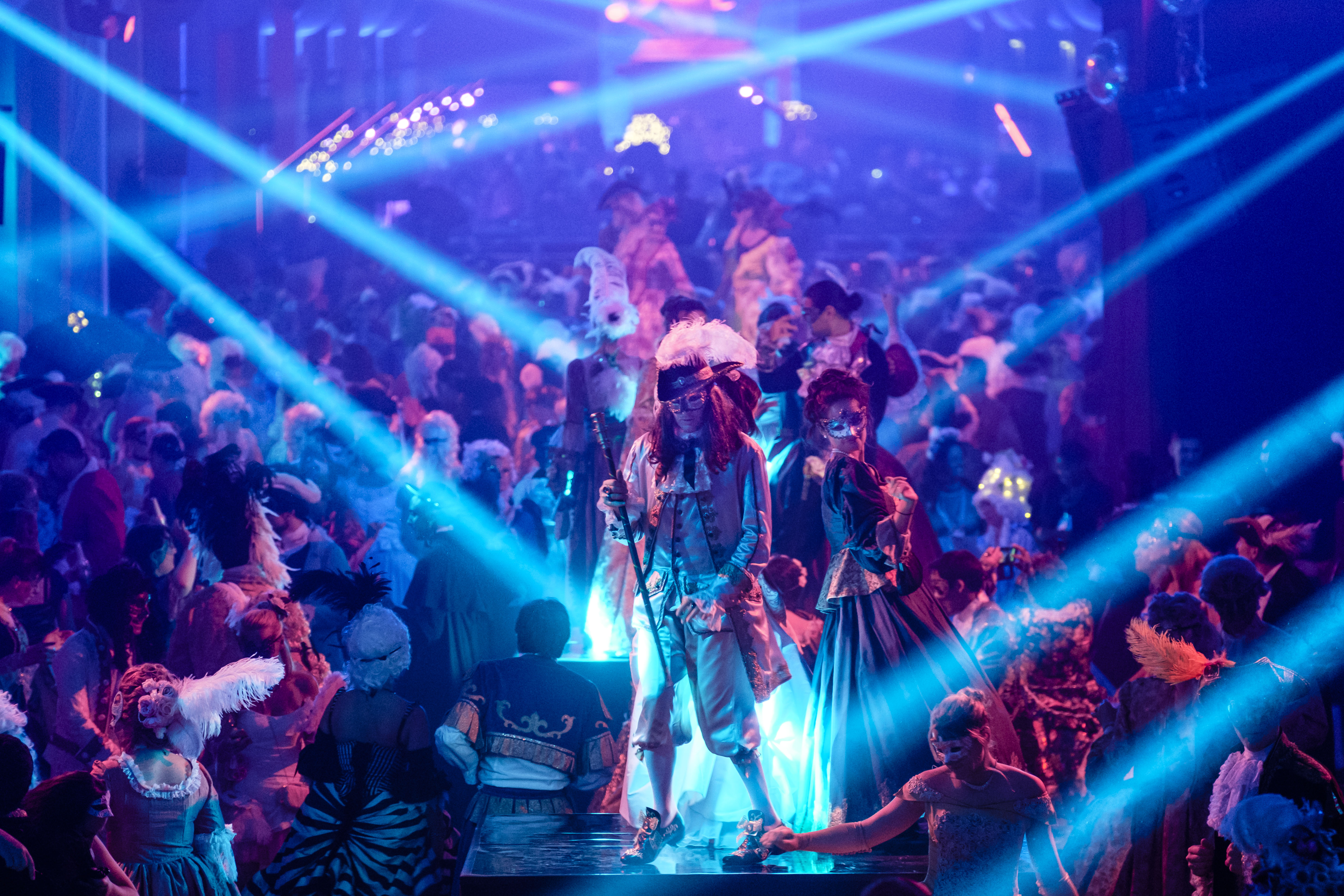 Grand bal masqué%252C château de Versailles Agathe Poupeney