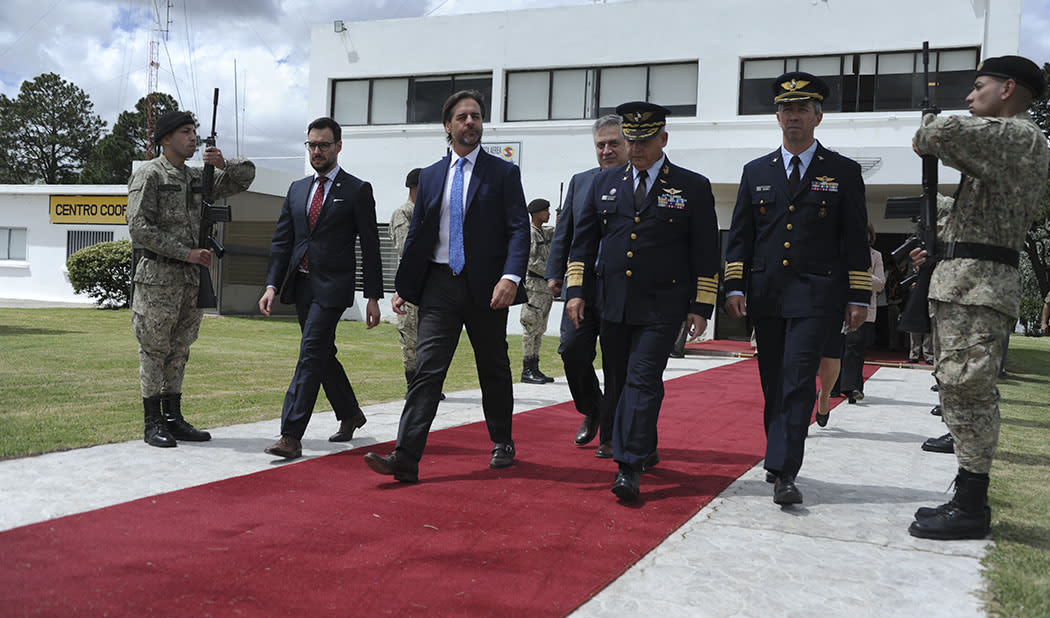 Lacalle Pou viajó a China para fortalecer vínculo comercial