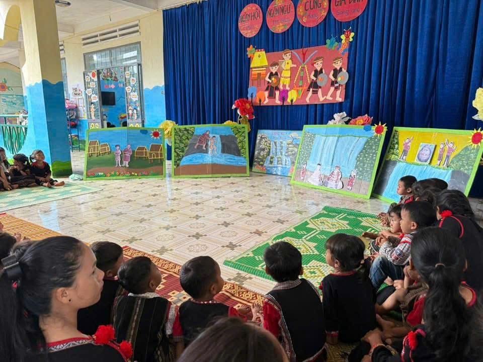 Giờ đọc sách vòng tròn