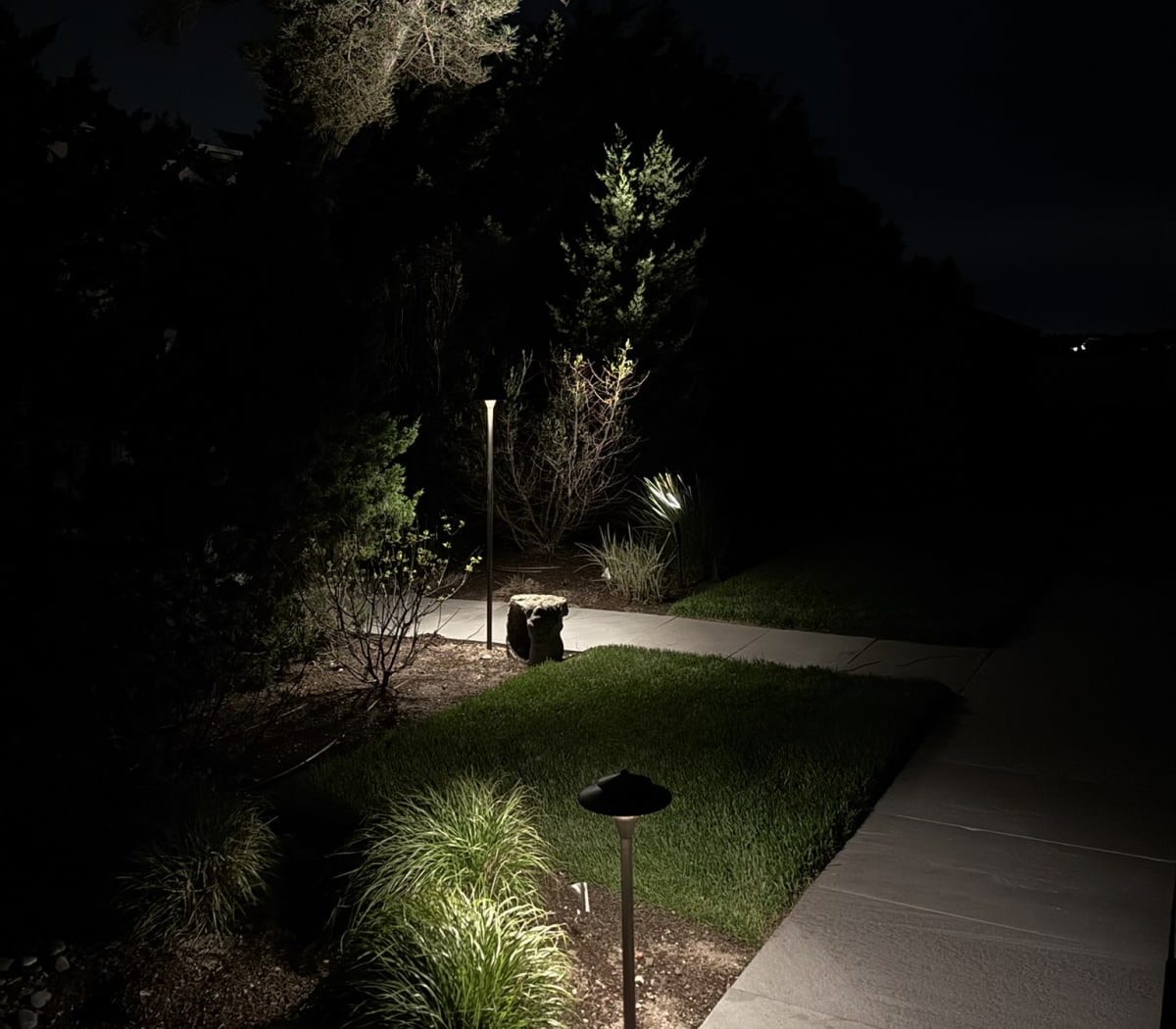 Wainscott landscape lighting at an outdoor living space