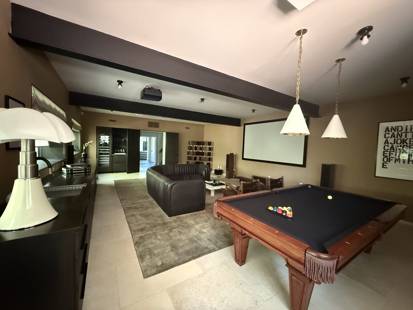 Outdoor audio and video integration for a Hamptons entertaining area