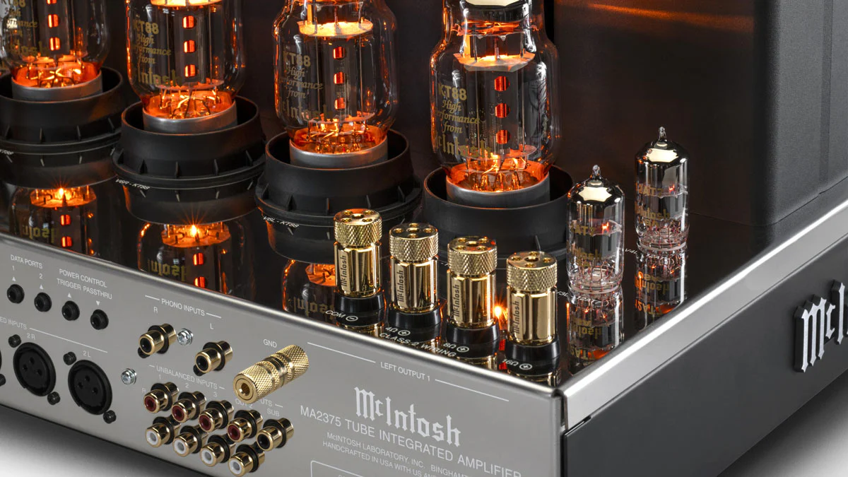McIntosh MA2375 — rear connection panel close-up