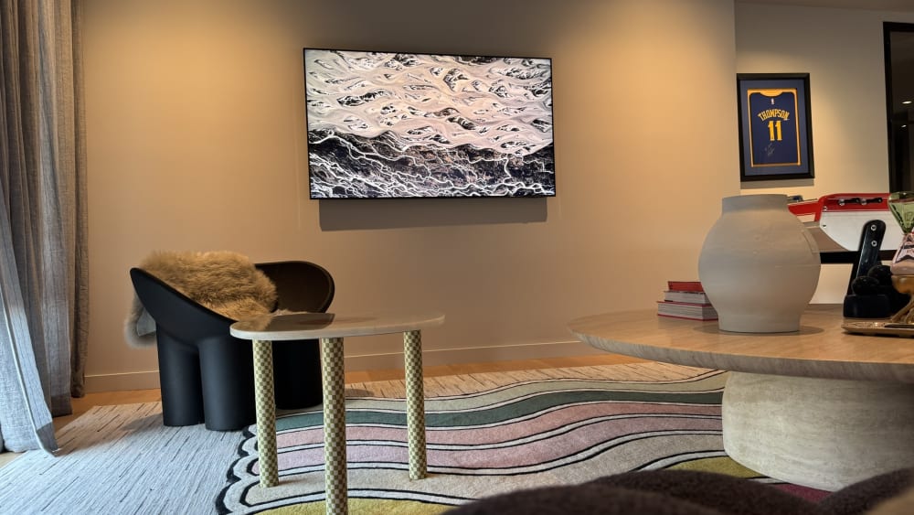 Luxury Hamptons living room with HTE smart home installation — new construction