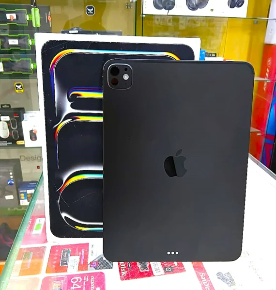 APPLE IPAD PRO M5 11&Prime; 256GO WIFI AVEC ETUI