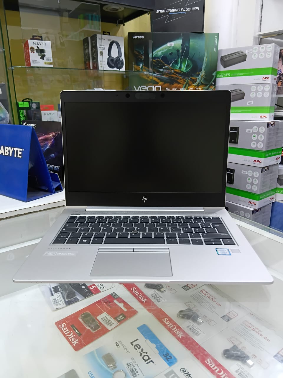 HP ELITEBOOK 830 G6 I5 8265U RAM 8GO SSD 256GO 13.3&Prime;