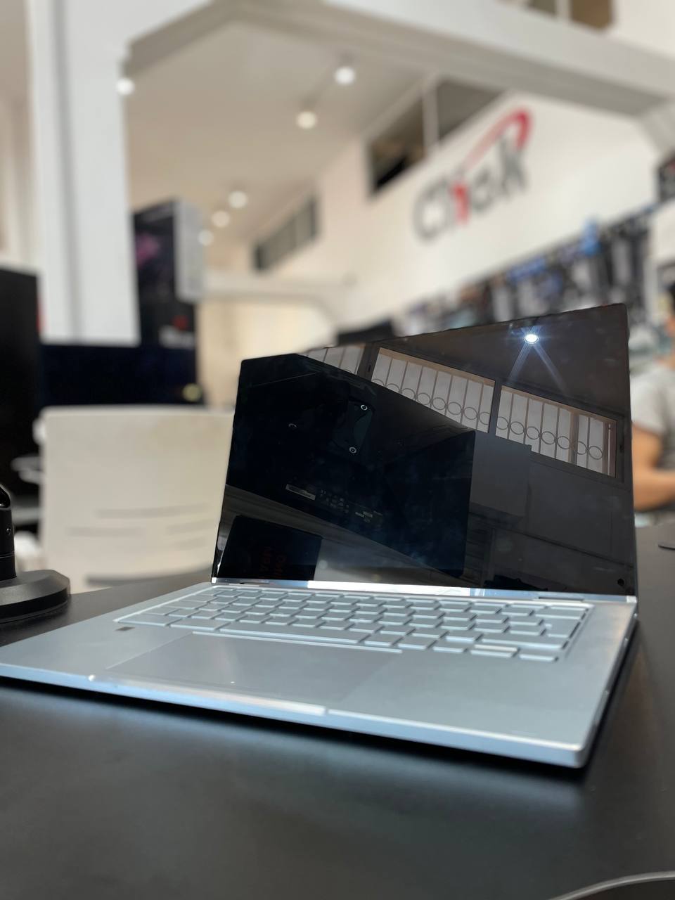 ASUS CHROMEBOOK 433T m3-8100Y 1,1GHz 4GO 64GO 14" TACTIL OCCASION
