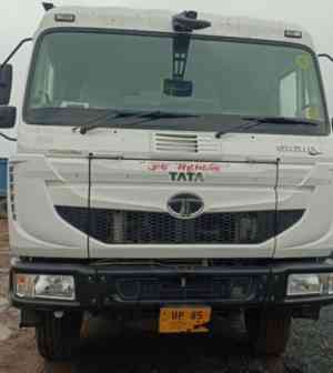 Tata 2825