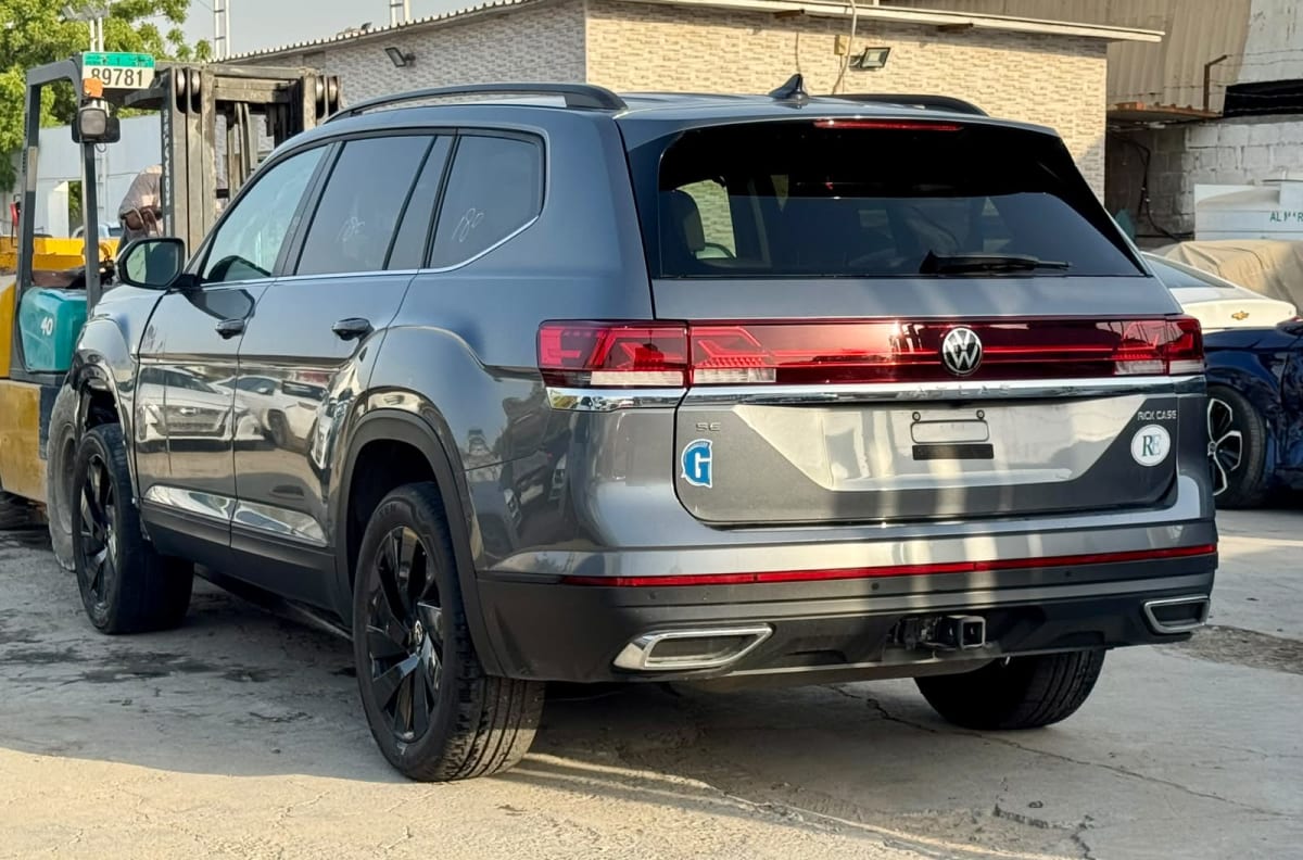 2024 VOLKSWAGEN Atlas - Image 1