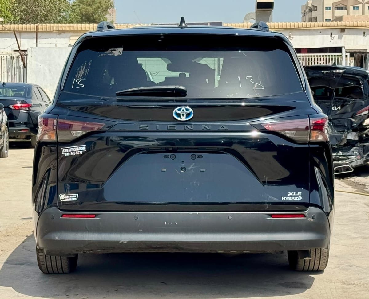 2023 TOYOTA Sienna - Photo 4