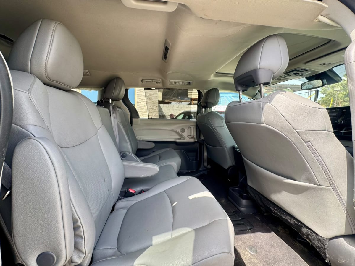 2023 TOYOTA Sienna - Photo 6