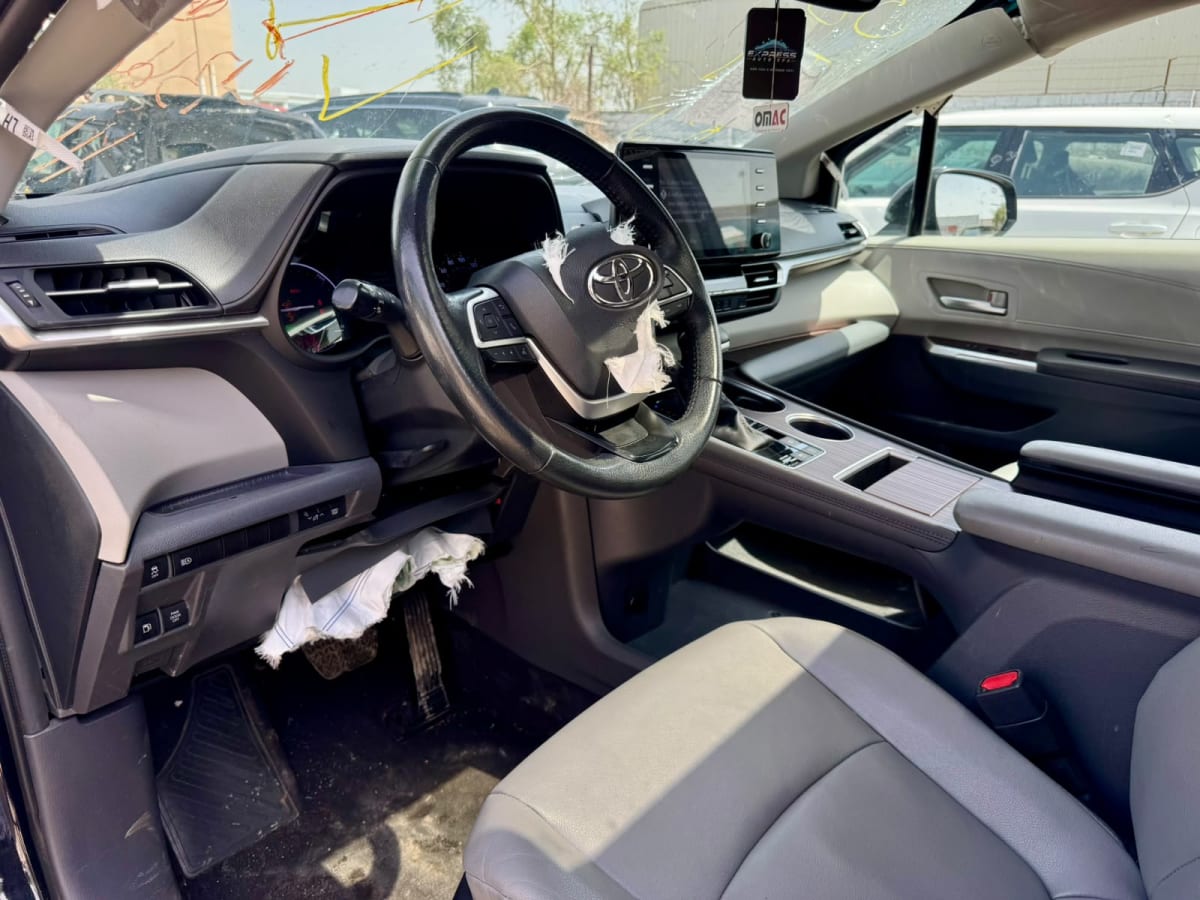2023 TOYOTA Sienna - Photo 9