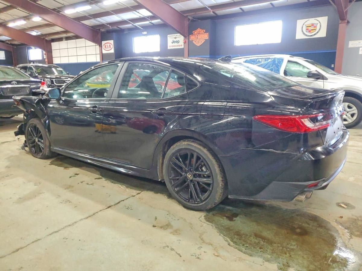 2025 TOYOTA Camry - Photo 3
