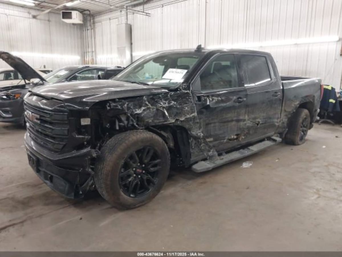 2025 GMC Sierra - Photo 3