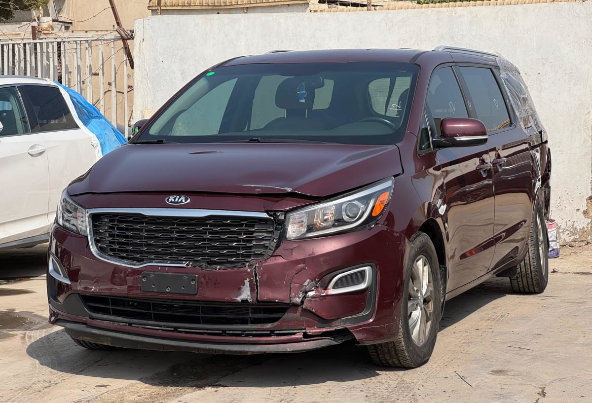 2019 KIA Sedona - Image 1