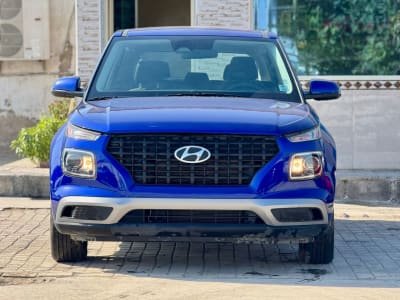 2023 HYUNDAI Venue