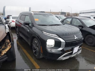 2025 MITSUBISHI Outlander