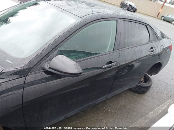 2025 HYUNDAI Elantra - Photo 8