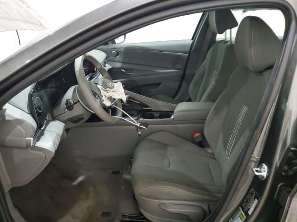 2025 HYUNDAI Elantra - Photo 7