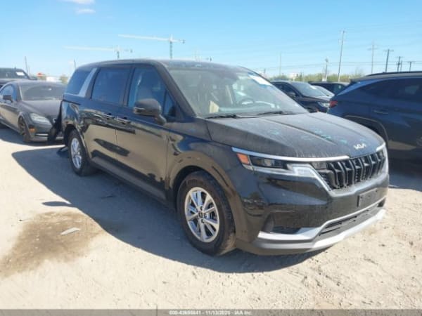 2023 KIA Carnival