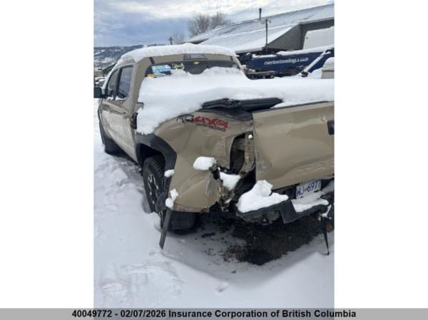 2020 TOYOTA Tacoma - Photo 4