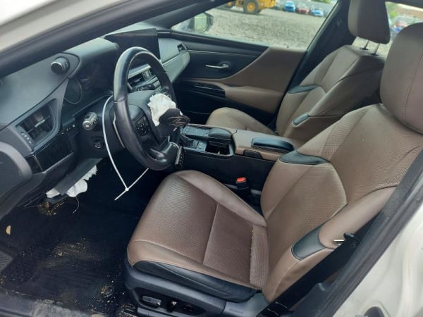 2022 LEXUS ES - Photo 7