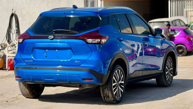 2022 NISSAN Kicks