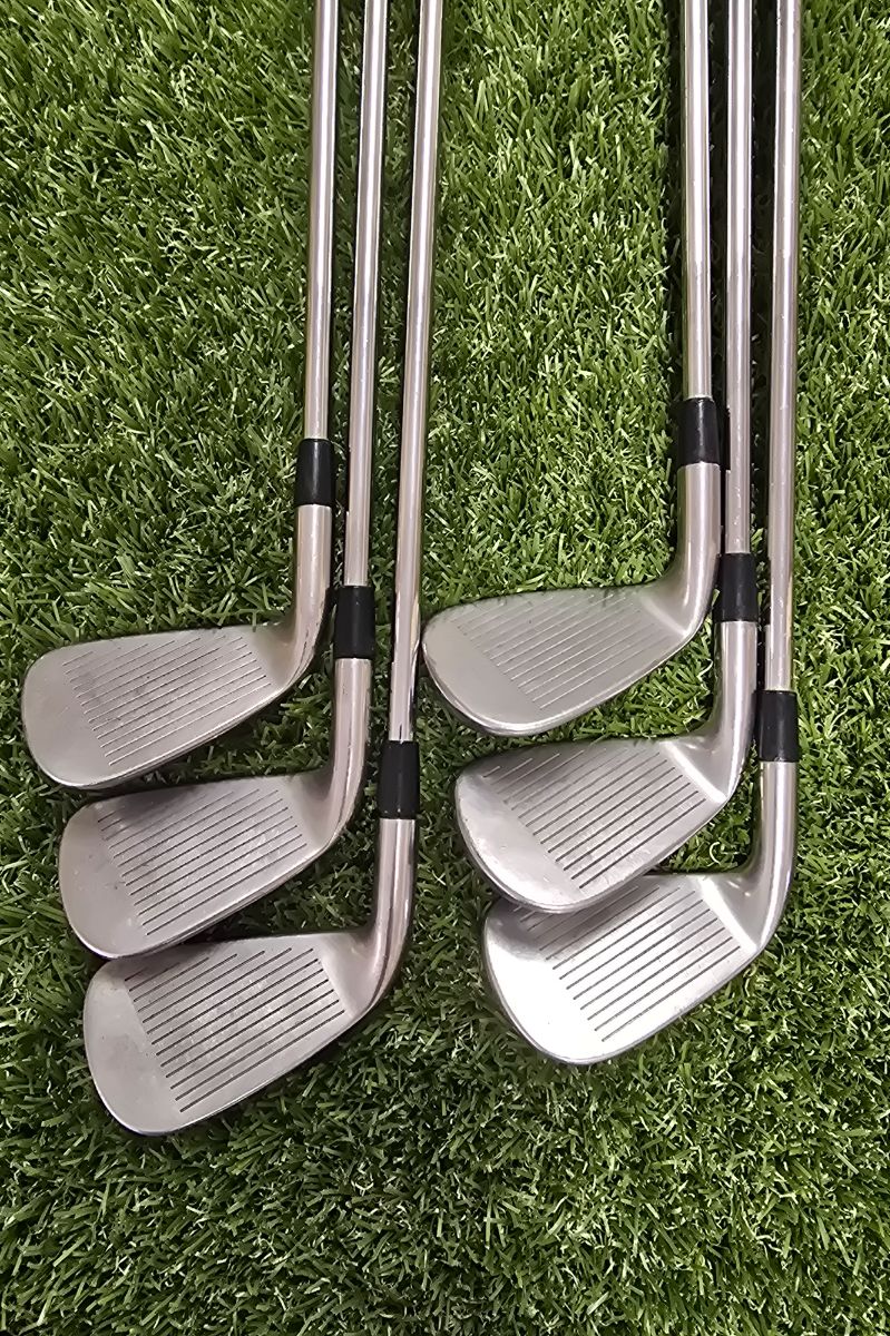 Titleist AP1 714 Iron Set