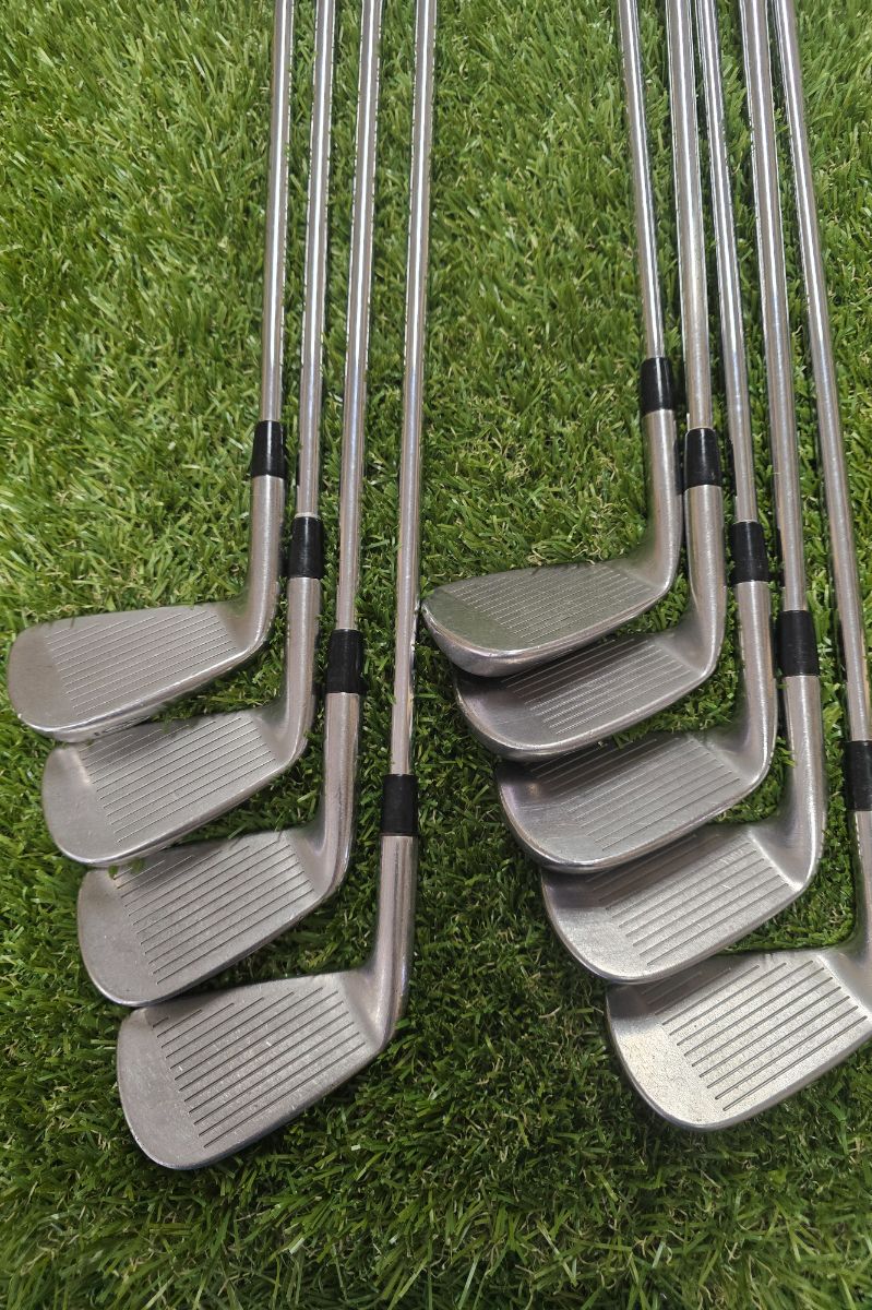 Titleist 704-CB Forged 3-9, pw, sw iron set 