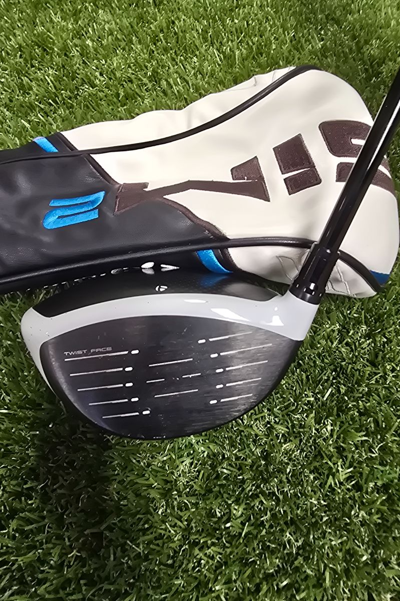 TaylorMade SIM2 Max Driver