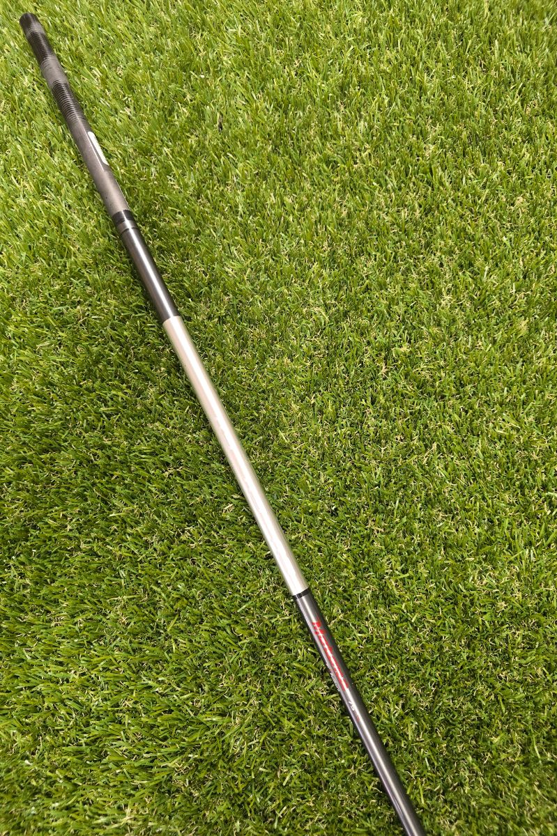 Fujikura Motore 75 graphite golf 41.5" shaft, stiff ("S") flex.