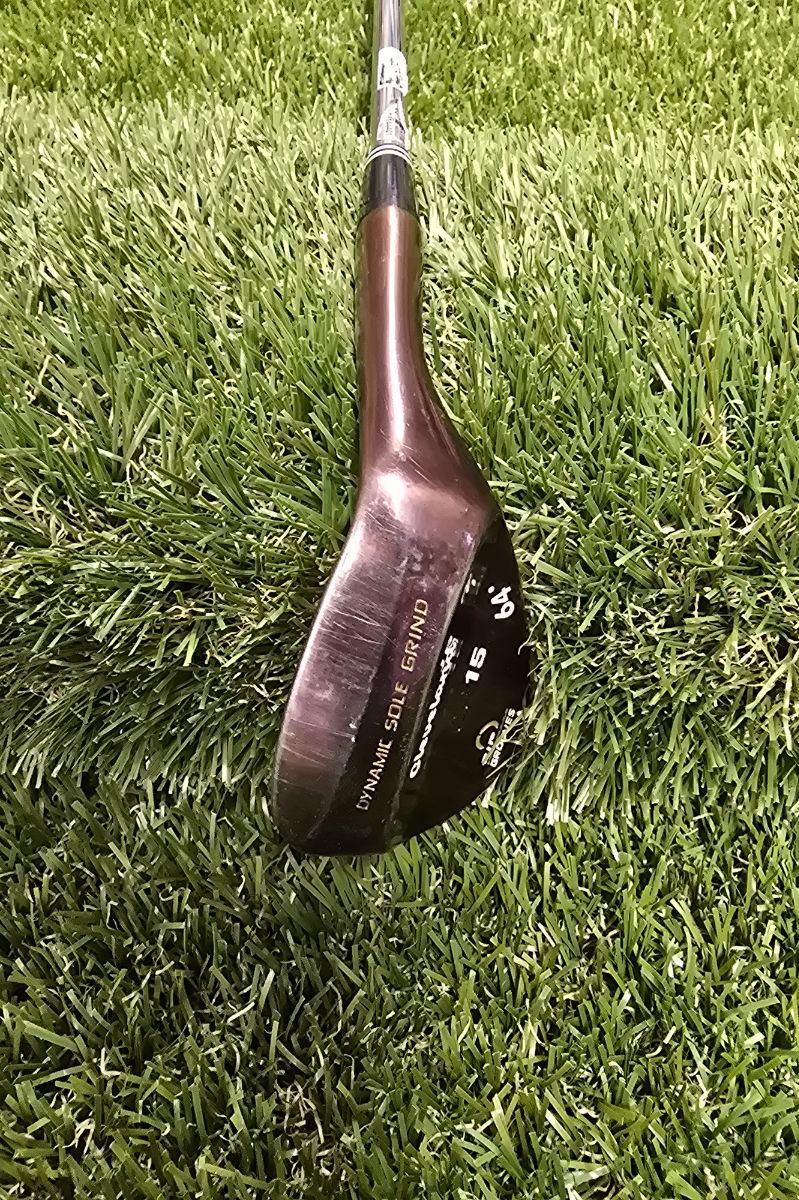 Cleveland CG15, 64° Wedge