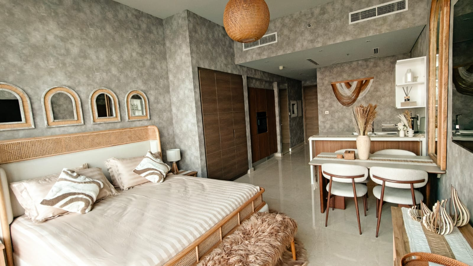 1 Bedroom Apartment for Sale in Seapoint Tower 2 | EMAAR Beachfront Dubai
