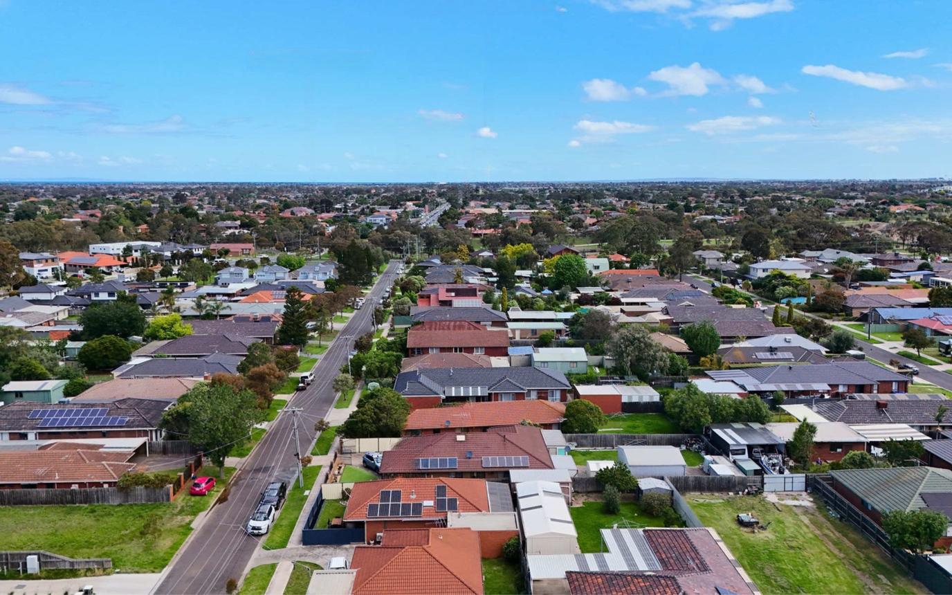 Altona Meadows service area