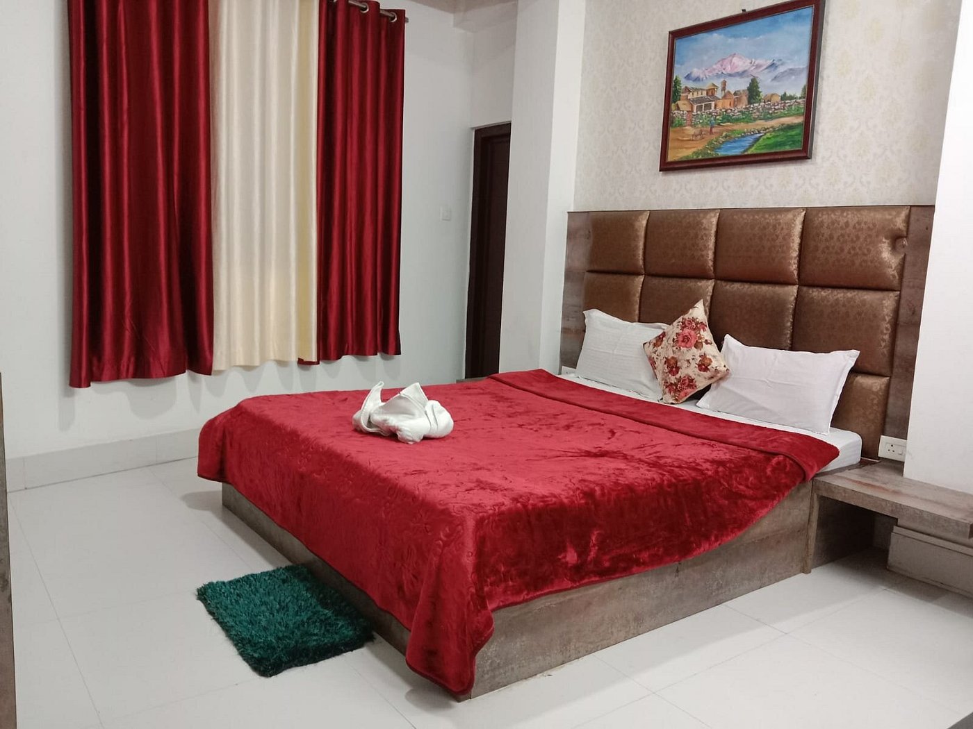 Hotel Red Panda — image 4