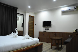 Hotel Holiday Hills — image 3