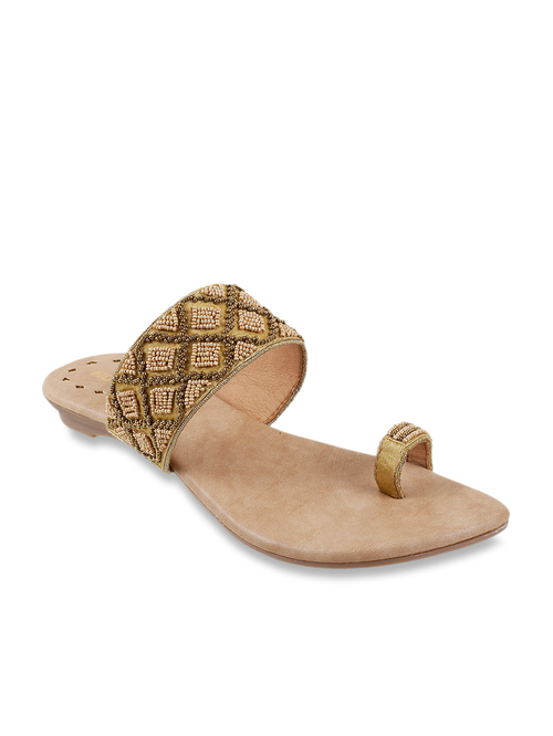 Mochi Golden Toe Ring Sandals Price in India