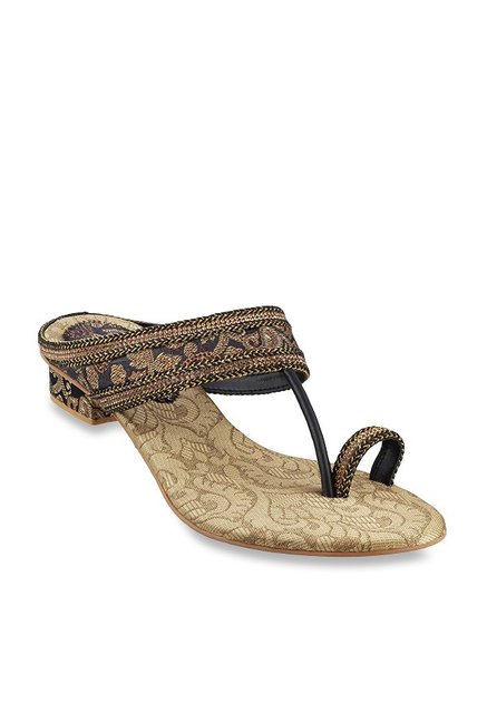 Metro Black Antique Gold Toe Ring Sandals Price in India Full