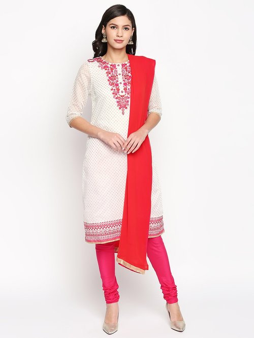 Rangmanch by Pantaloons Fuchsia Embroidered Kurta Set Price in India