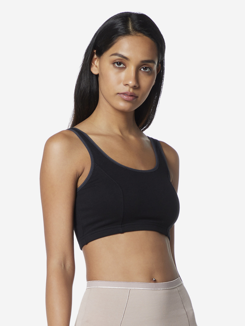 Wunderlove by Westside Black Non-Padded Sports Bra Price in India, Full  Specifications & Offers