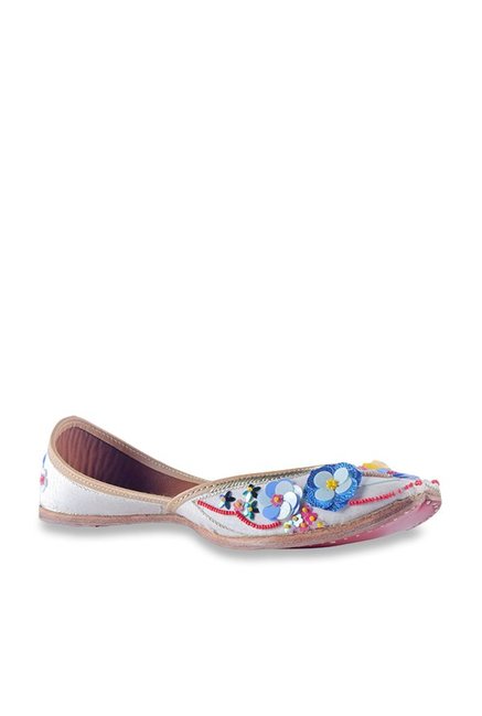 Lishabee by MSC White Ethnic Juttis Price in India