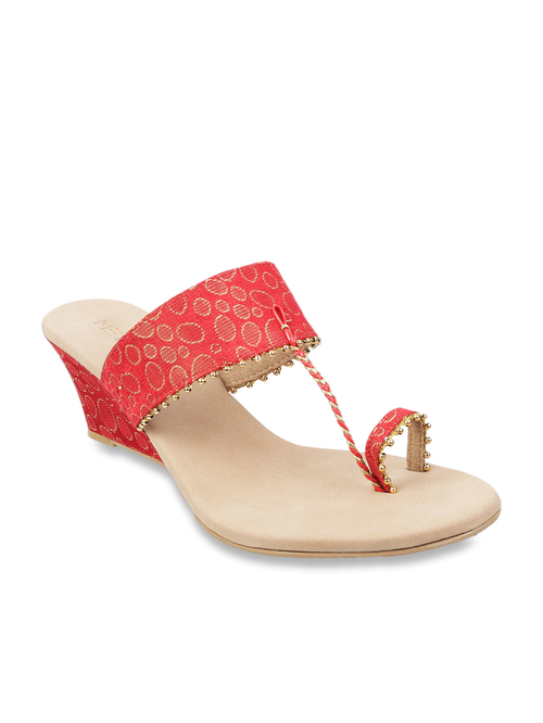 Metro Red Toe Ring Wedges Price in India
