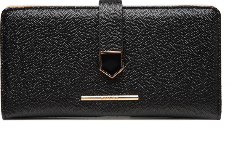 Casual Black  Clutch Price in India