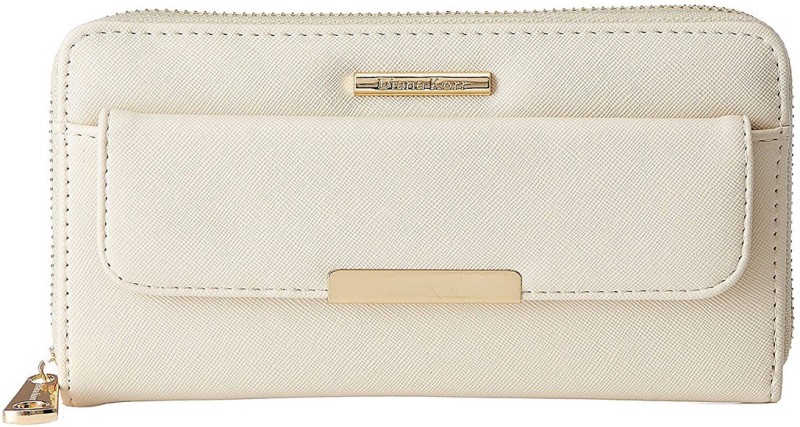 Casual Beige  Clutch Price in India