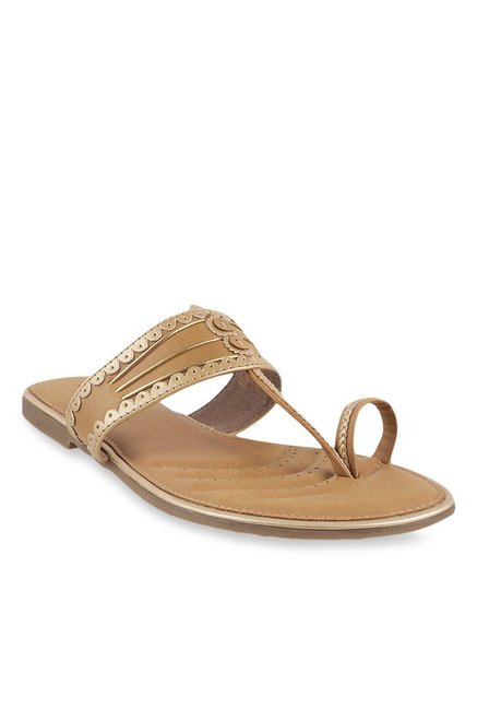 Metro Beige Toe Ring Sandals Price in India