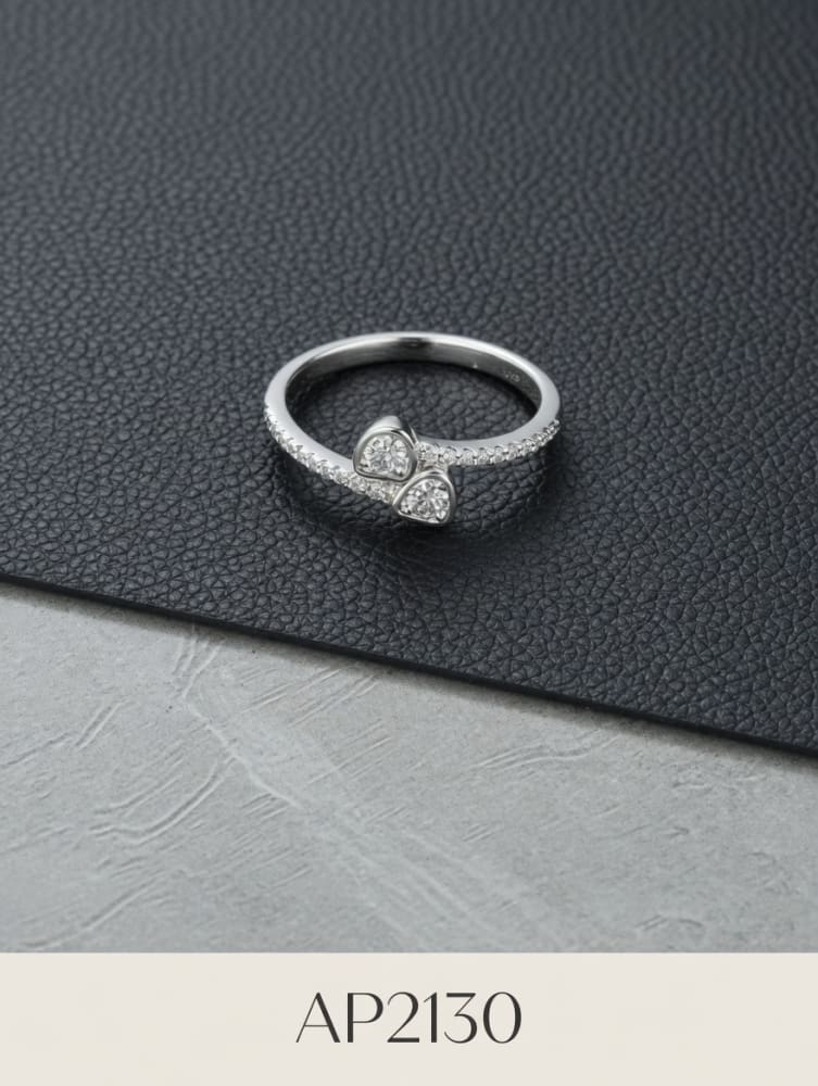ANILLO ZIRCON DOBLE CORAZON PLATEADO IMPORTANTE
