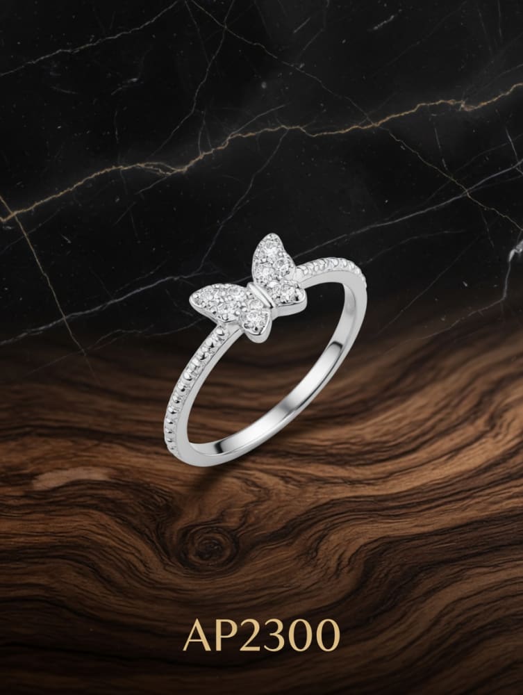 ANILLO ZIRCON MARIPOSA PLATEADO IMPORTANTE