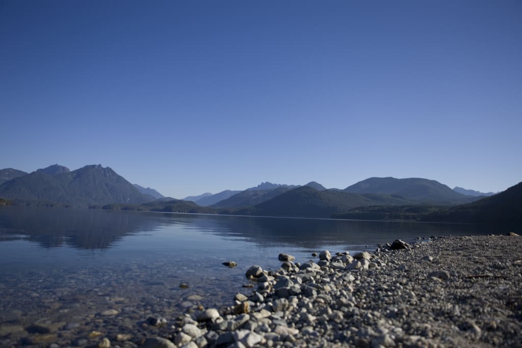 Kennedy Lake, Tofino