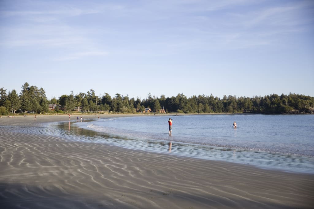 Mackenzie Beach, Tofino
