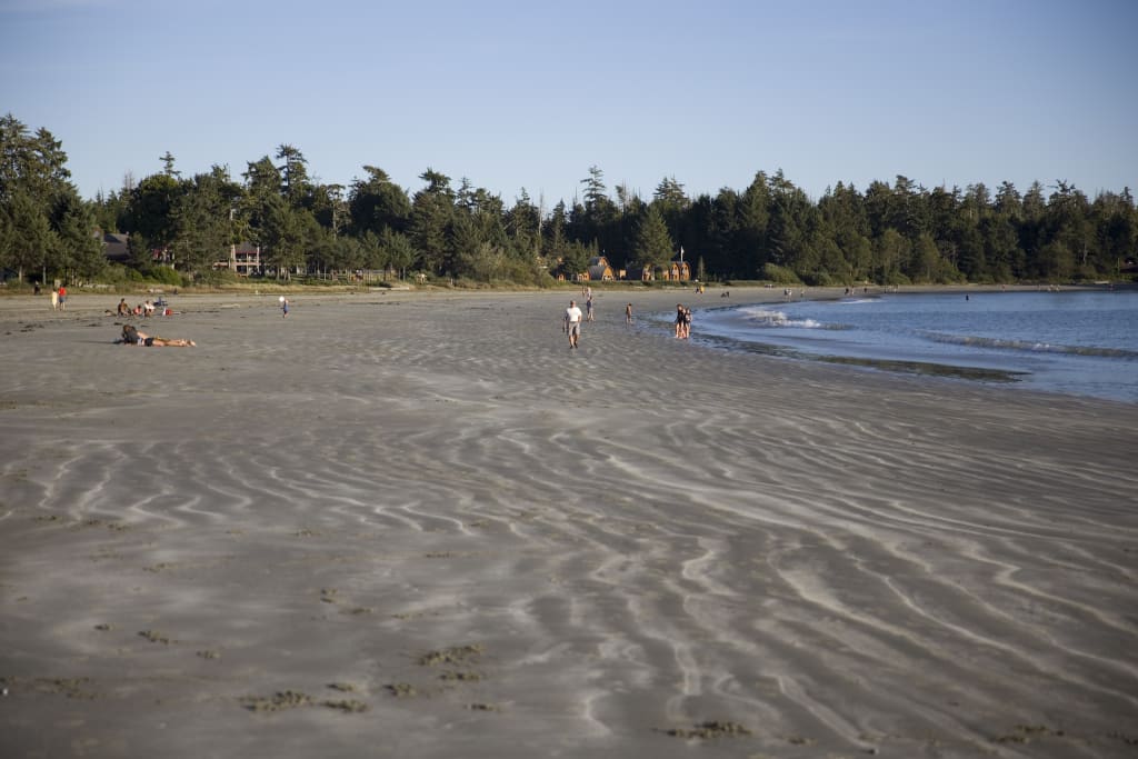 Mackenzie Beach, Tofino